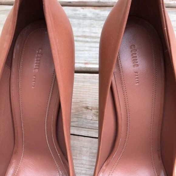 Celine Round/Almond Toe Leather Pumps MISMATCH - Picture 2 of 8